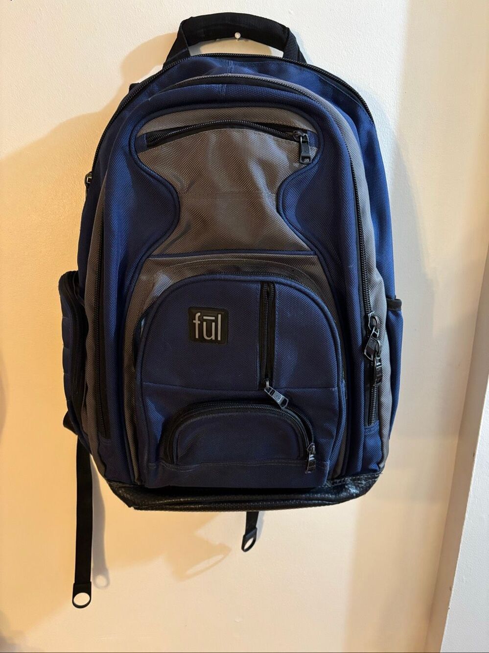 Ful Backpack - Picture 1 of 4